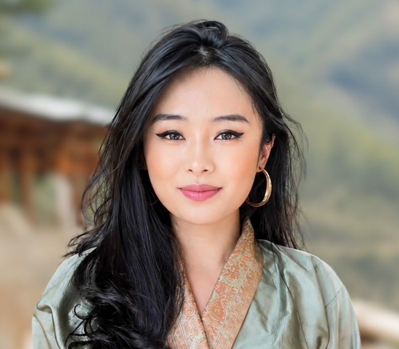 Tshering Chhoezom, Visa and Ticketing